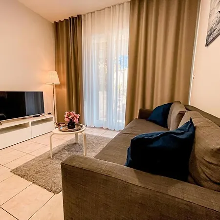 Apartment Pinia